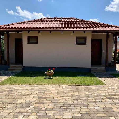 Konak Nestor Bungalows Skopje Zewnętrze zdjęcie