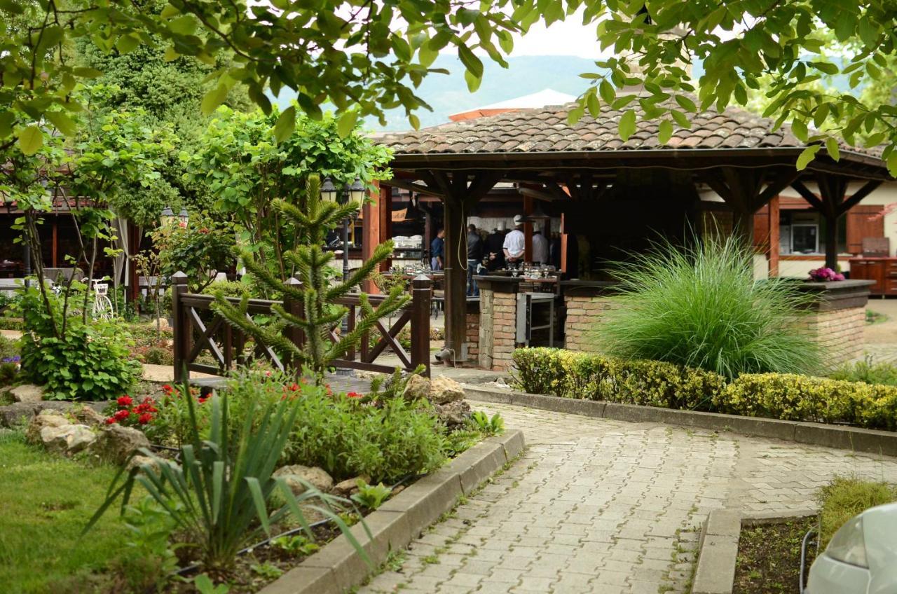 Konak Nestor Bungalows Skopje Zewnętrze zdjęcie